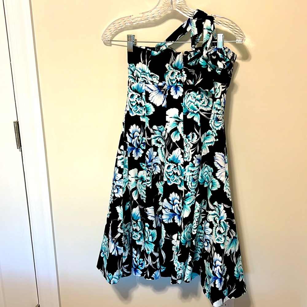 White House Black Market Women’s Tropical Flowered Halter Dress / Size 8 / Lined